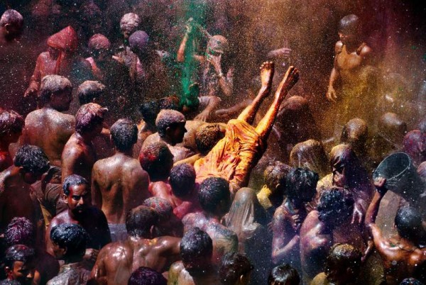 Steve McCurry "Holi-Fest, Rajasthan", Indien 1996