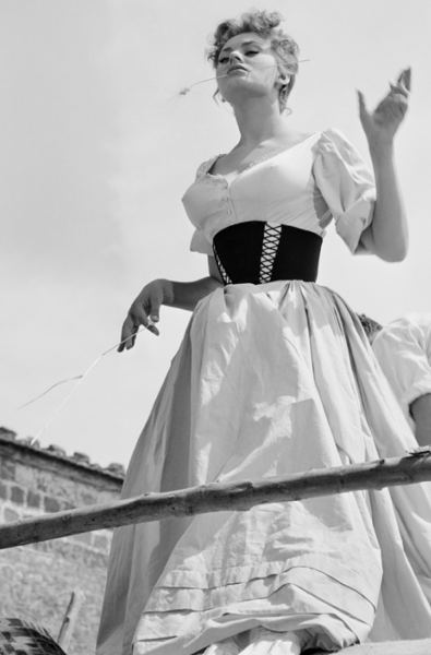 Michael Friedel "Sophia Loren, Dreharbeiten zum Film "Die schöne Müllerin", Süditalien, 1955