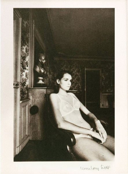 Jean-Loup Sieff "Mädchen im Sessel", 1983