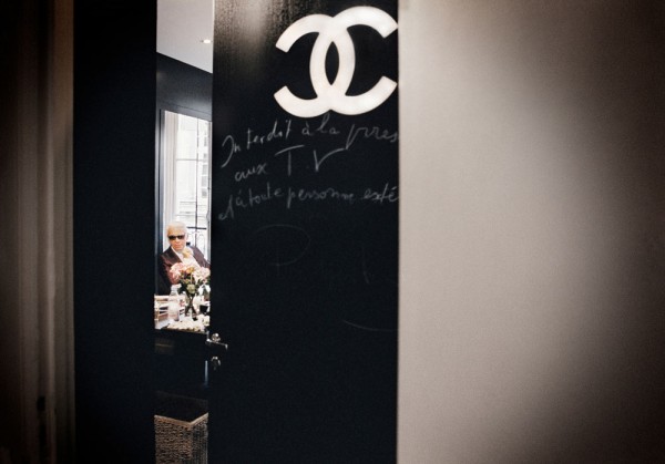 Emanuele Scorcelletti "Top Secret, Karl Lagerfeld, Chanel", Juni 2004